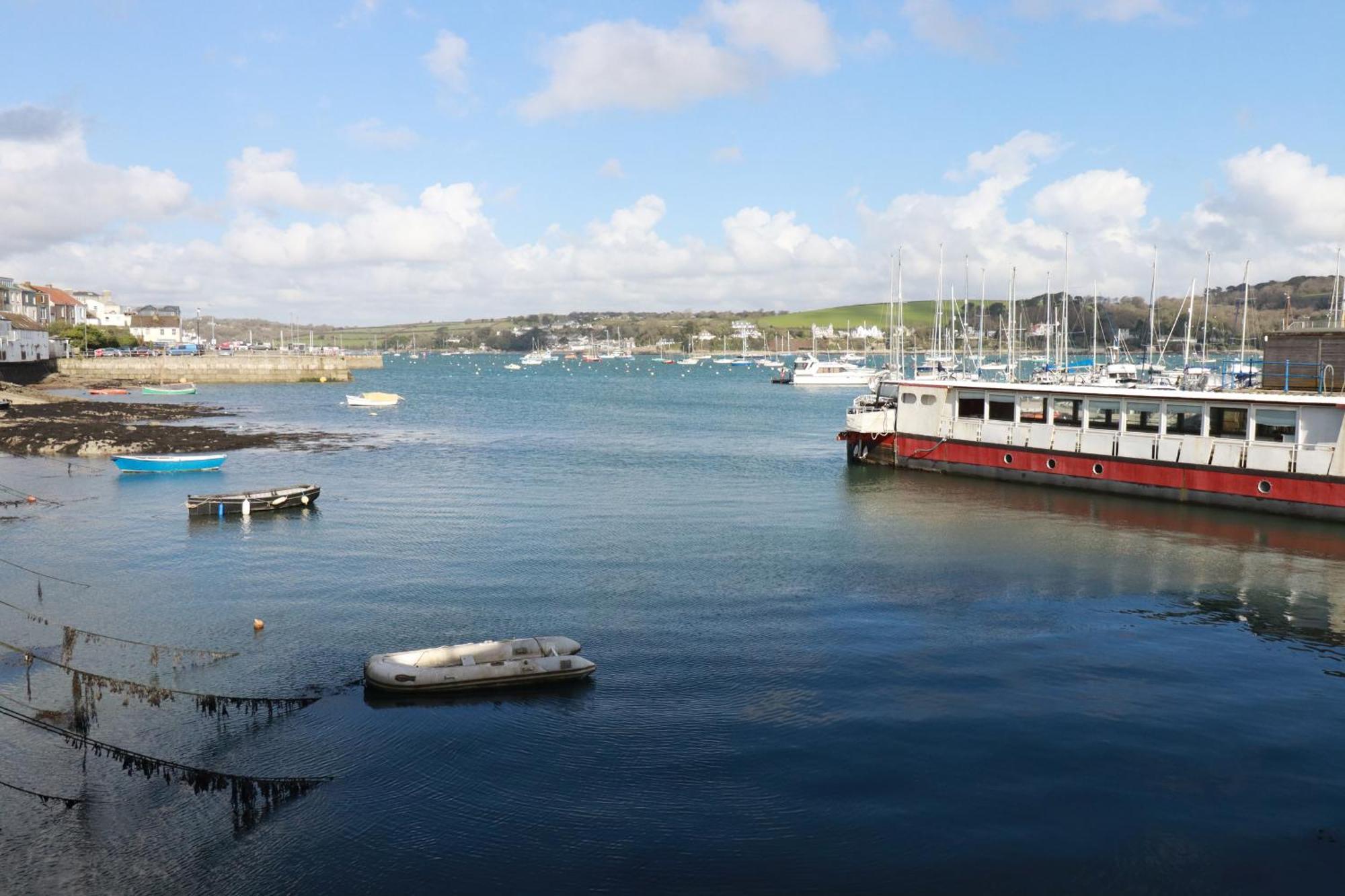 Zawn Nook * Falmouth