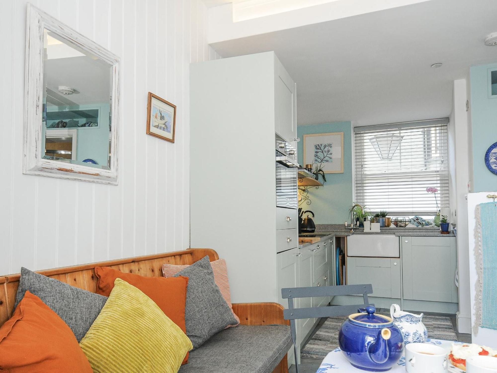 Zawn Nook Falmouth